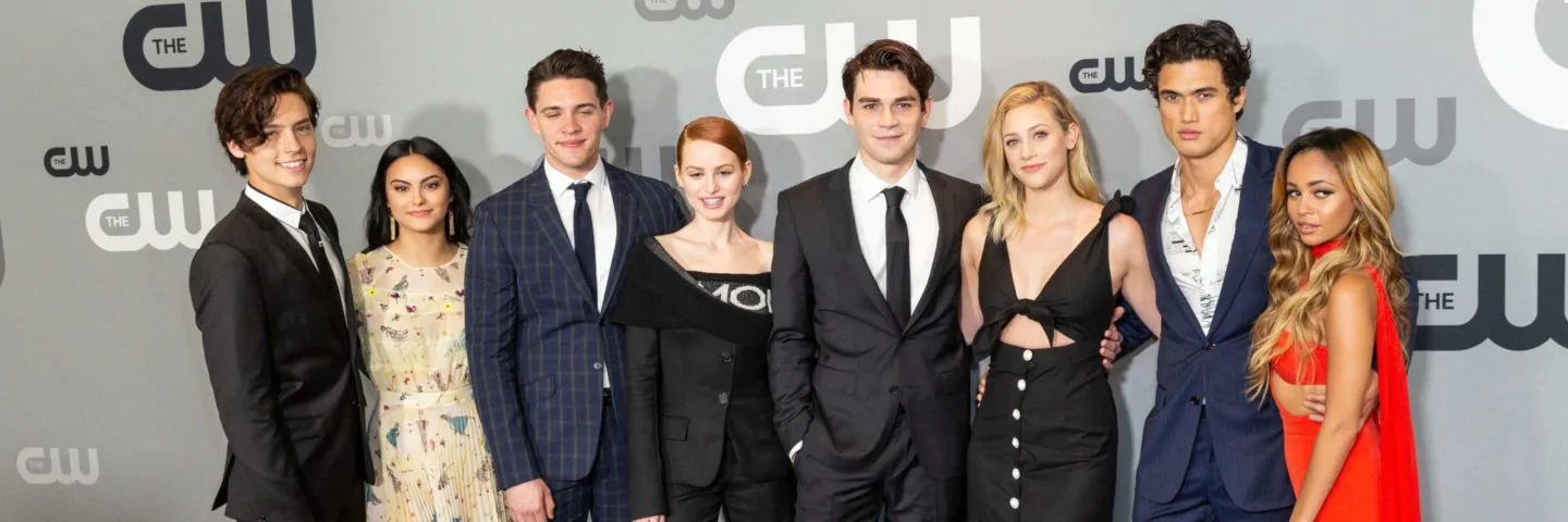 Все главные актеры сериала Ривердейл на вручении